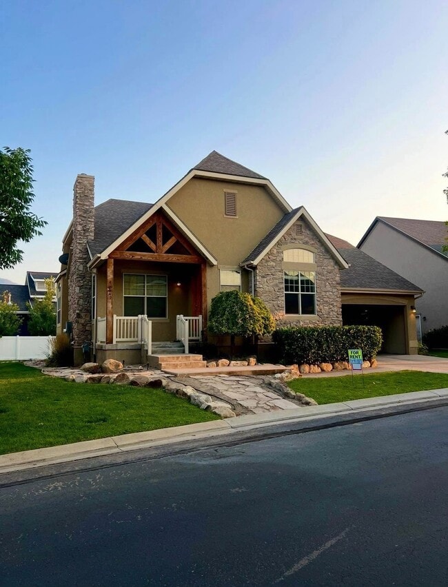 property at 2049 Sunflower Ln