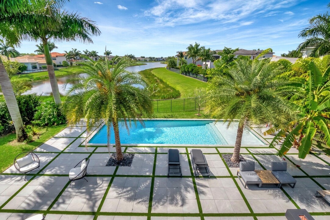 17353 Rosella Rd in Boca Raton, FL - Building Photo