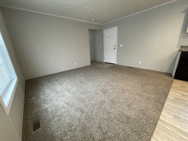 16206 Normandy St in Clinton Township, MI - Building Photo - Building Photo