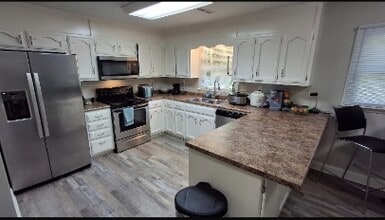 7520 Amanda Cir in Huntsville, AL - Building Photo - Building Photo