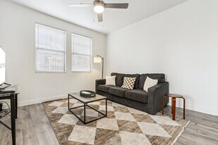 9450 W Cabela Dr in Glendale, AZ - Building Photo