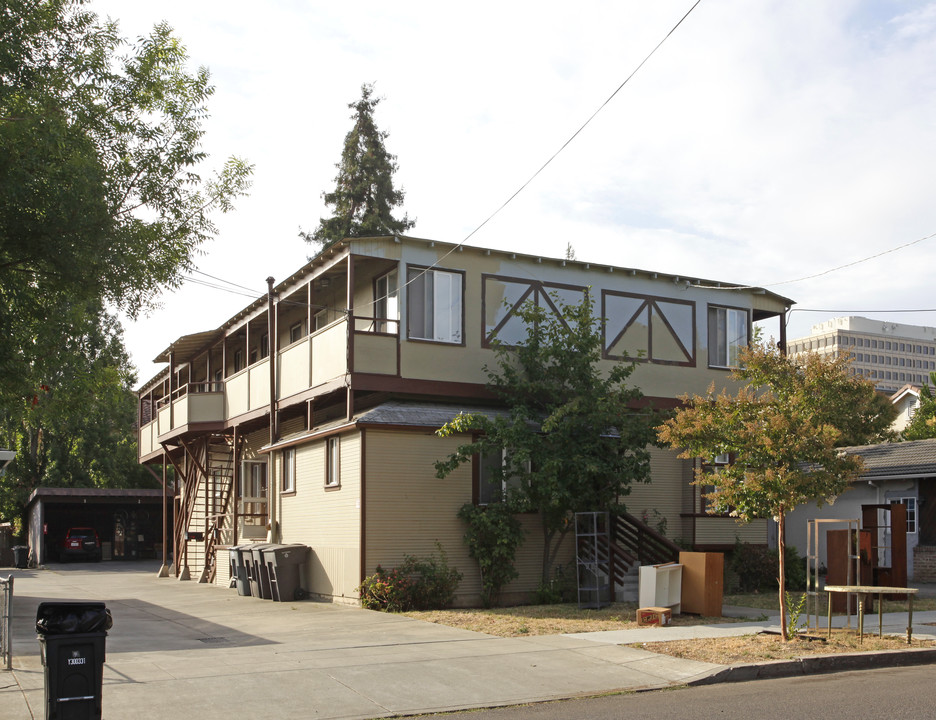 333 Franklin St in Mountain View, CA - Building Photo