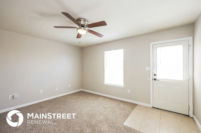 11254 Country Canyon in San Antonio, TX - Building Photo - Building Photo