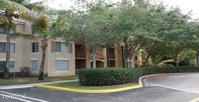 4241 San Marino Blvd-Unit -Unit 100 in West Palm Beach, FL - Building Photo