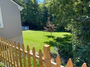 38 E Main St in Hopkinton, MA - Building Photo - Building Photo