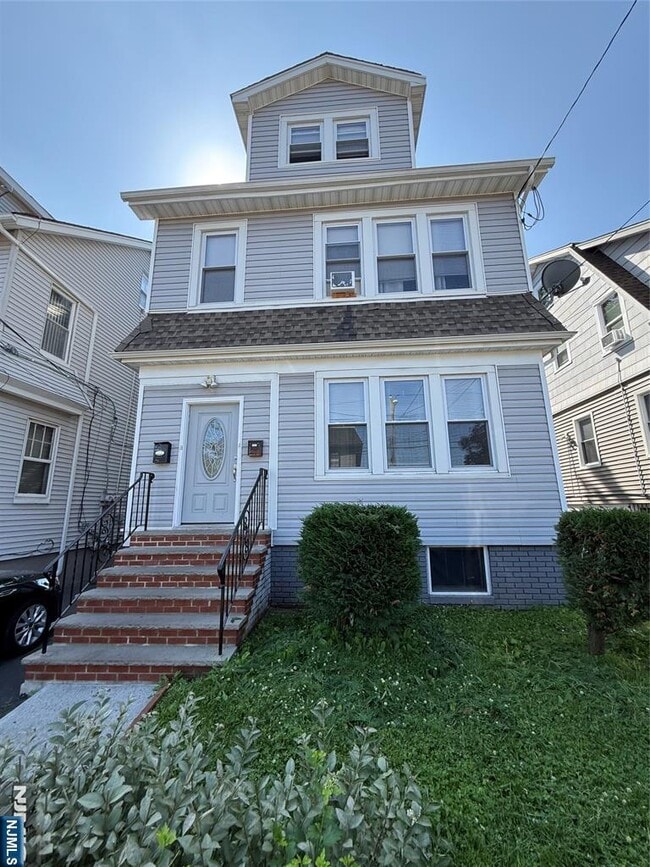 property at 106 Melrose Ave