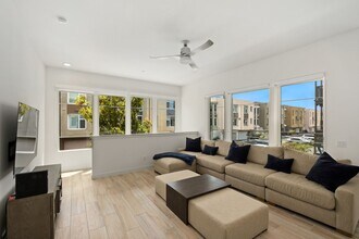 765 Doheny Way in Dana Point, CA - Building Photo - Building Photo