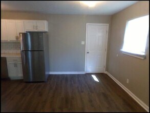 7410 Valley Dr in Little Rock, AR - Building Photo - Building Photo