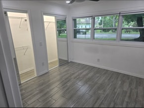 1250 S Pinellas Ave, Unit 308 Green Dolphin Condo in Tarpon Springs, FL - Building Photo - Building Photo