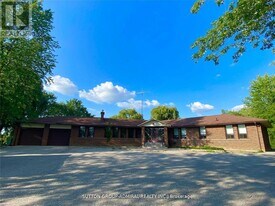 10623 Clarkway Dr in Brampton, ON - Building Photo