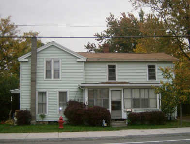 735-737 Main St in Medina, NY - Building Photo