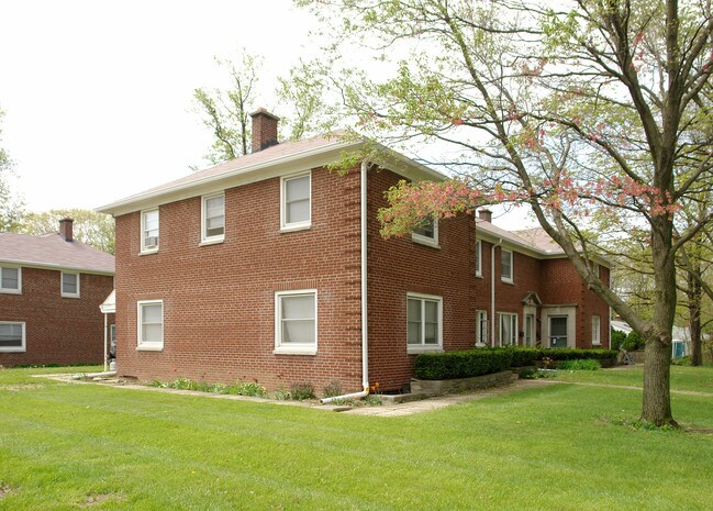 727-733 E Cooke Rd in Columbus, OH - Foto de edificio - Building Photo