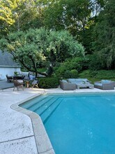 25 Deacons Ln in Wilton, CT - Building Photo - Building Photo