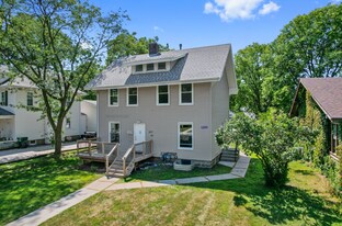 507 Welch Ave in Ames, IA - Building Photo