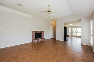 1305 Indian Wells Tr in Midlothian, TX - Building Photo - Building Photo