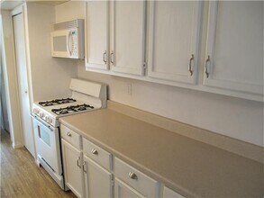 8418 Briarwood Ln in Austin, TX - Building Photo - Building Photo