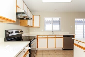 11215 W Devonshire Ave in Phoenix, AZ - Building Photo - Building Photo