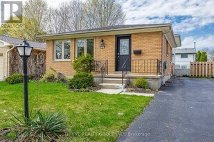 52 Key Hill Rd in London, ON - Building Photo