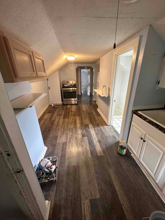 307 Chipman St-Unit -3 in Waterbury, CT - Building Photo