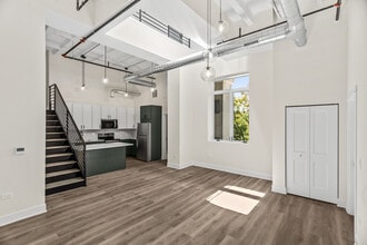 1453 Maple Ave in Evanston, IL - Building Photo - Building Photo