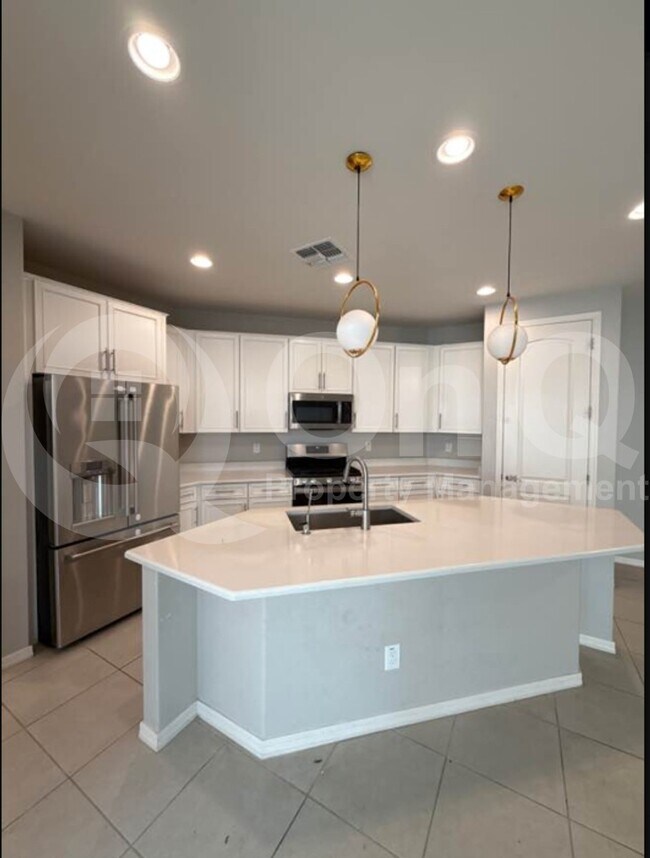 4090 E Jones St in Gilbert, AZ - Building Photo - Building Photo