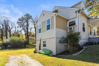 10060 Central Dr, Unit B in Collegedale, TN - Building Photo - Building Photo