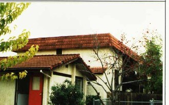 1118 Eureka Ln in Concord, CA - Building Photo