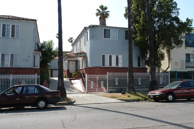 331-339 1/2 Mariposa Ave. in Los Angeles, CA - Building Photo - Building Photo