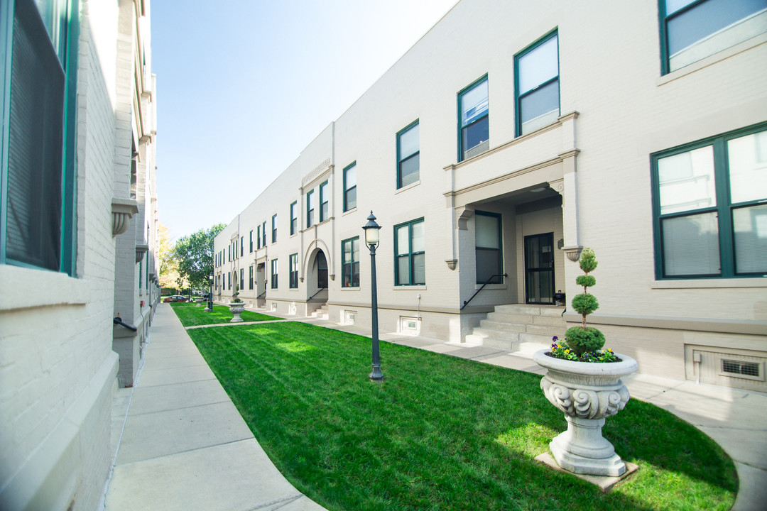 Garden Arch Apartments in Indianapolis, IN - Foto de edificio