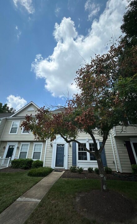9504 Kimberly Lynn Cir in Glen Allen, VA - Building Photo