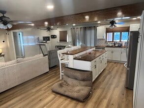 600 Kimlyn Ave in Irwin, PA - Building Photo - Building Photo