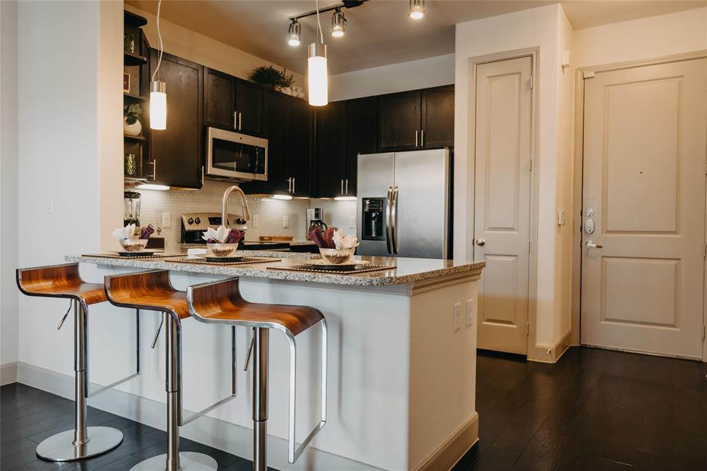 1301 Richmond Ave. Photo