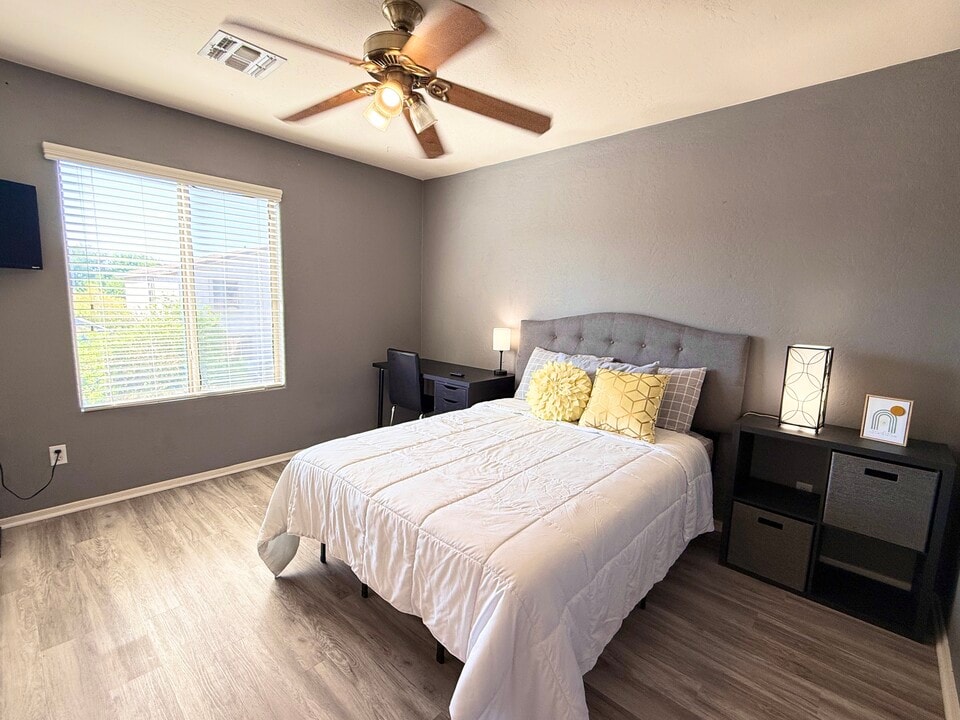 6846 S 26th Pl, Unit 4 in Phoenix, AZ - Building Photo