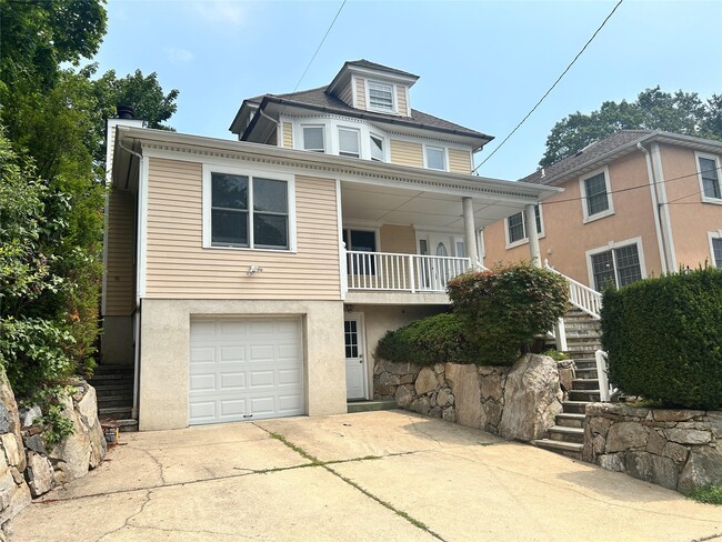 property at 59 Oak St