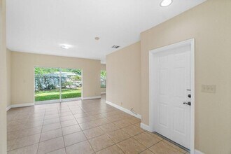 809 Talia Cir in Lake Worth Beach, FL - Building Photo - Building Photo