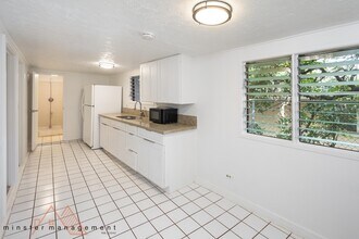 1322 Olino St in Honolulu, HI - Building Photo - Building Photo