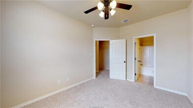 103 Kimber Ln in College Station, TX - Building Photo - Building Photo
