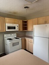 4812 6th St in Lubbock, TX - Foto de edificio - Building Photo