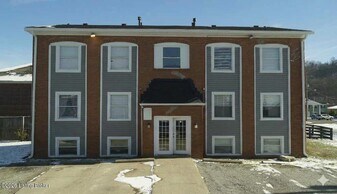 1623 Brick Kiln Ln in Louisville, KY - Building Photo