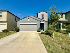 1036 Royal Empress Dr in Ruskin, FL - Building Photo