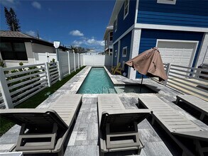 14500 N Bayshore Dr in Madeira Beach, FL - Building Photo - Building Photo