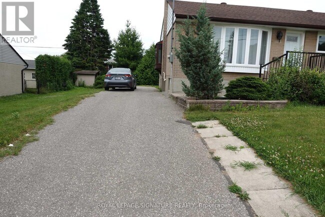 497 Annapolis Ave in Oshawa, ON - Building Photo - Building Photo