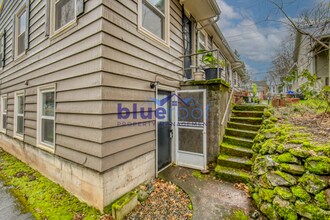 3242-3248-3248 SE Alder Ct in Portland, OR - Building Photo - Building Photo