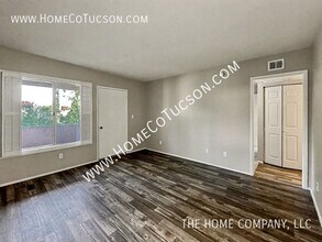 3993 N Campbell Ave in Tucson, AZ - Foto de edificio - Building Photo