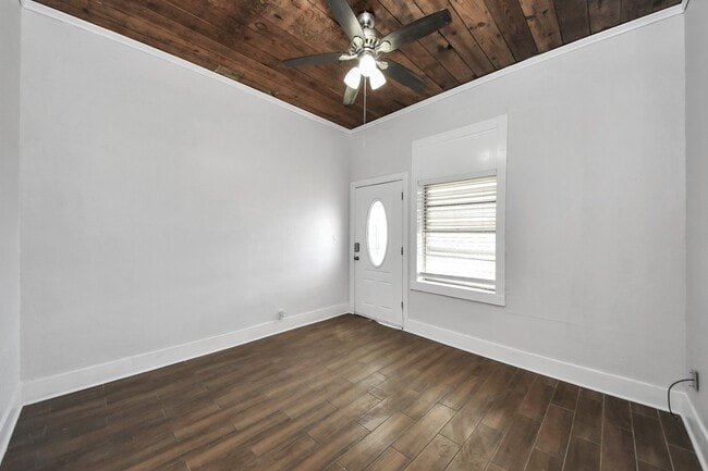 property at 1213 28th St