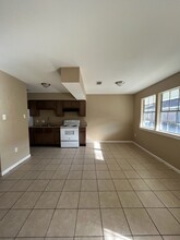 10079 El Scott Ave in Baton Rouge, LA - Building Photo - Building Photo