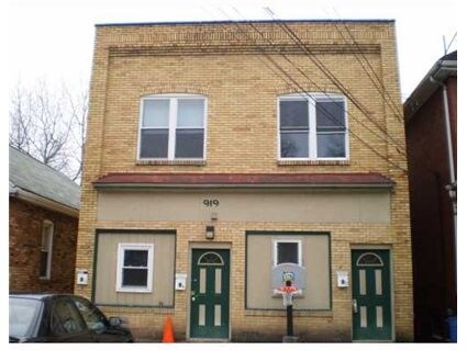 919 Beaver Rd in Ambridge, PA - Building Photo