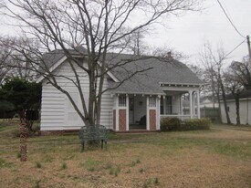 400 Atlantic Christian College Dr NE in Wilson, NC - Building Photo