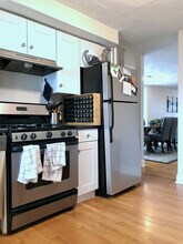 25 Bromfield Rd, Unit A in Somerville, MA - Building Photo - Building Photo