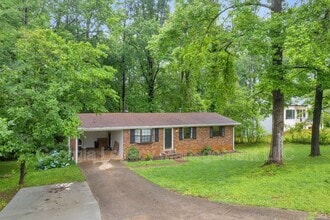 73 Leigh St in Commerce, GA - Building Photo - Building Photo